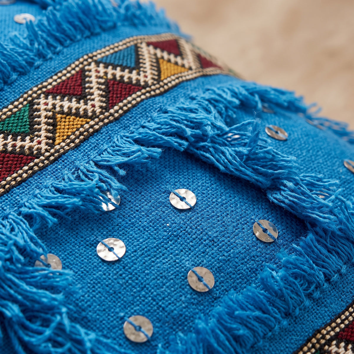 Housse de coussin TIZIRI AYYUR - artisanat textile marocain
